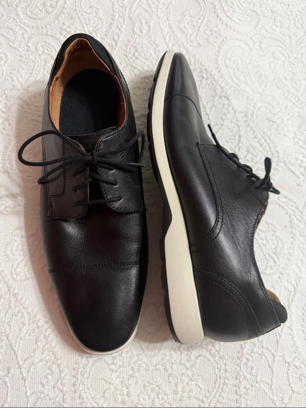 Florsheim Transit Cap Toe Oxfords Size 11 Mens Black Leather White Trim